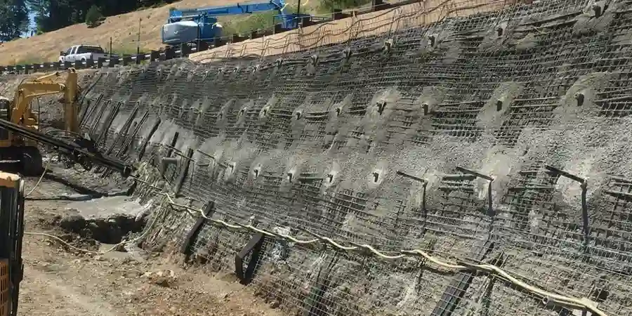 Análisis de licuefacción de suelos en Chillán: evaluación sísmica con ingeniería local